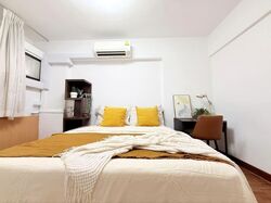 Pine Grove (D21), Condominium #557275521